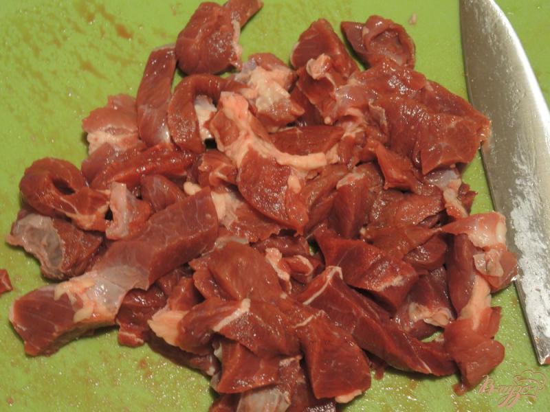 Фото приготовление рецепта: Мясо по-строгановски шаг №4