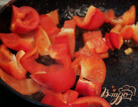 Фото приготовление рецепта: Гратин из филе свинины и овощей шаг №4