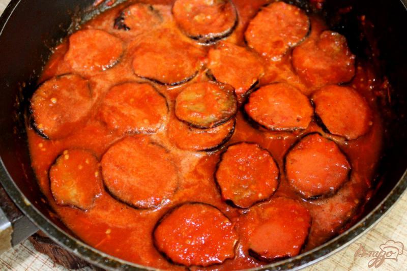 Фото приготовление рецепта: Баклажаны в остром томатном соусе шаг №5