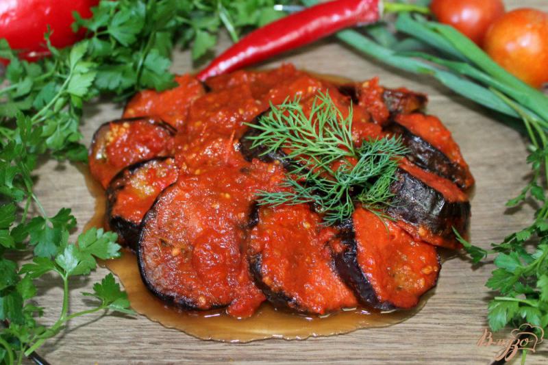 Фото приготовление рецепта: Баклажаны в остром томатном соусе шаг №6
