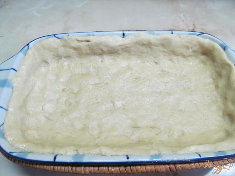 Фото приготовление рецепта: Пирог с луком порей и кабачком шаг №3