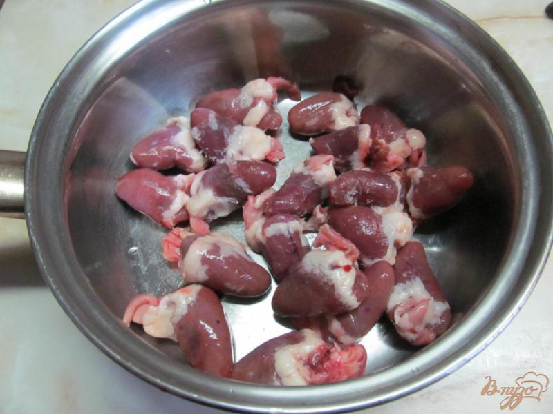 Фото приготовление рецепта: Шашлычки из куриных сердечек с цветной капустой шаг №1