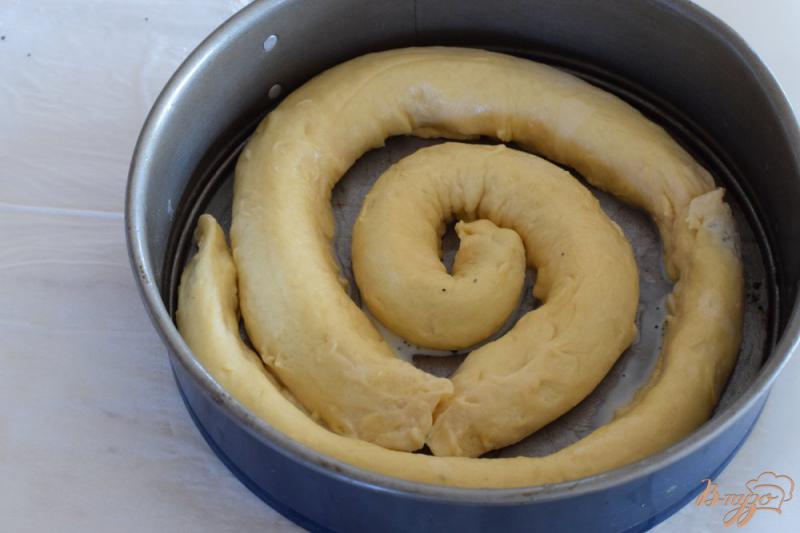 Фото приготовление рецепта: Пирог с маком и сливами шаг №12