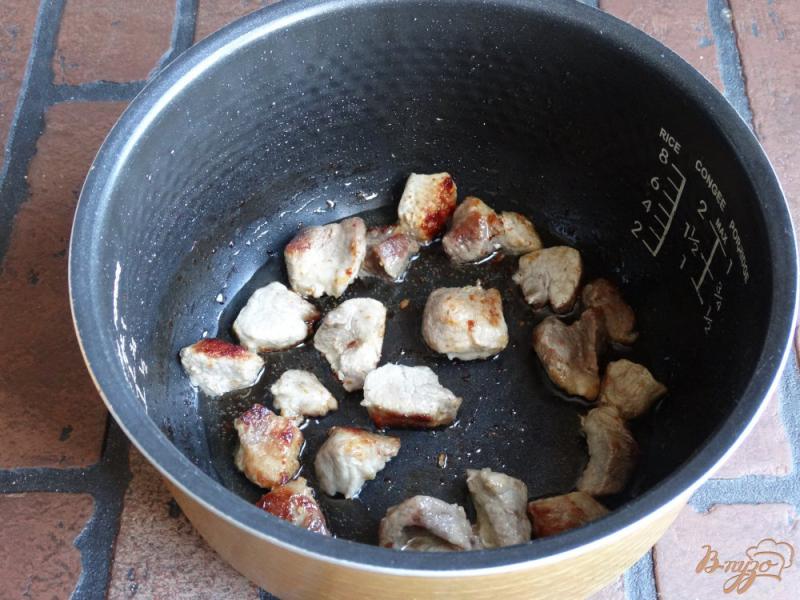 Фото приготовление рецепта: Плов со свининой и булгуром шаг №2