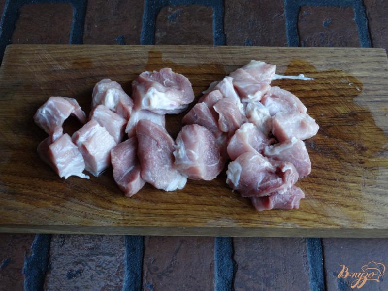 Фото приготовление рецепта: Плов со свининой и булгуром шаг №1