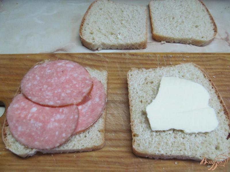 Фото приготовление рецепта: Запечатанные бутерброды шаг №1