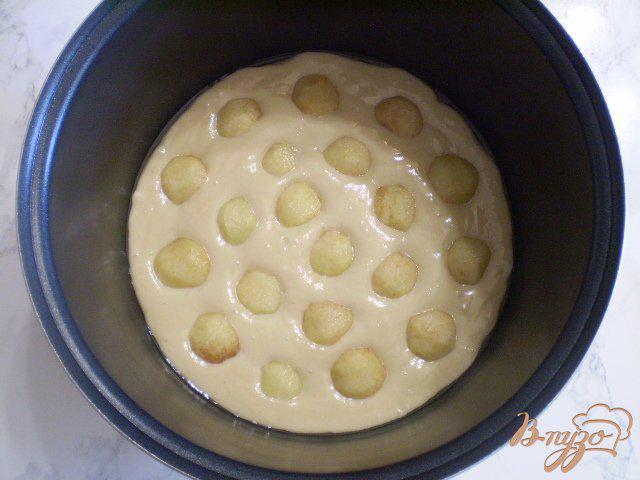 Фото приготовление рецепта: Пирог с лесными грушами шаг №9