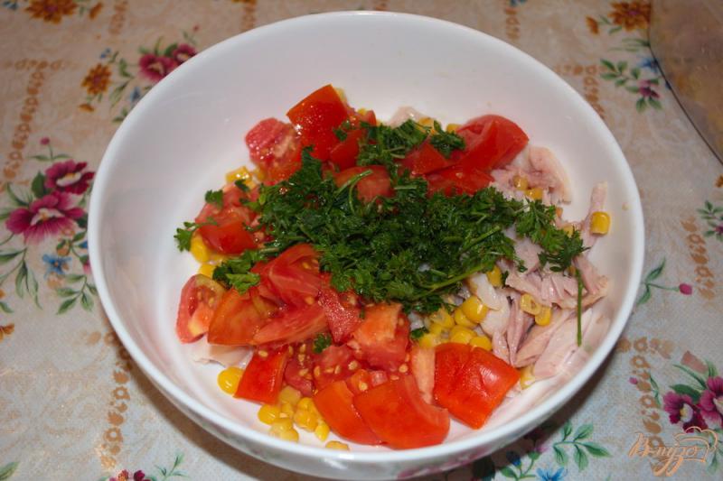 Фото приготовление рецепта: Салат с курицей без заправки шаг №3