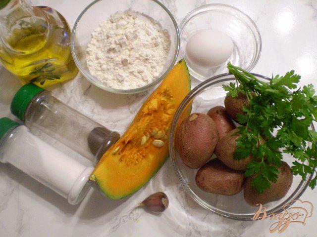 Фото приготовление рецепта: Драники картофельные с тыквой шаг №1