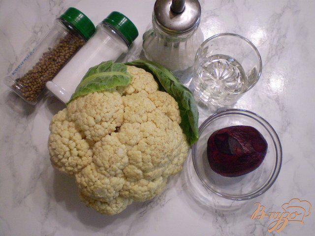 Фото приготовление рецепта: Закатка цветной капусты со свеклой шаг №1