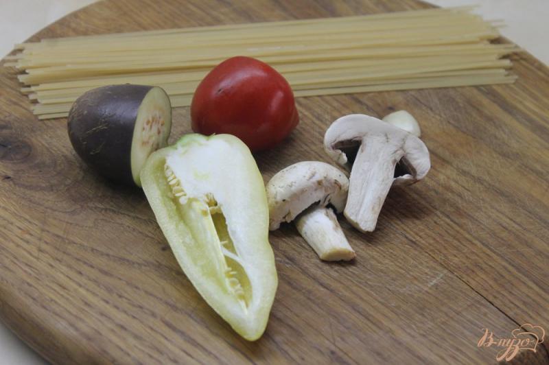 Фото приготовление рецепта: Томатная паста с овощами шаг №1