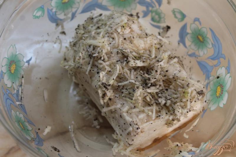 Фото приготовление рецепта: Маринованное сало с чесноком и зеленью шаг №3
