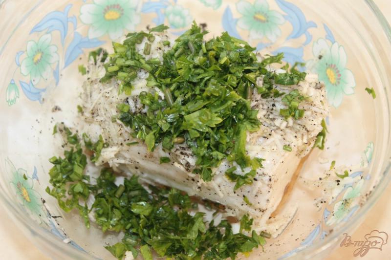 Фото приготовление рецепта: Маринованное сало с чесноком и зеленью шаг №4