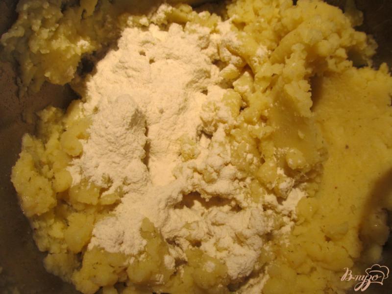 Фото приготовление рецепта: Картофельные зразы с грибами шаг №4