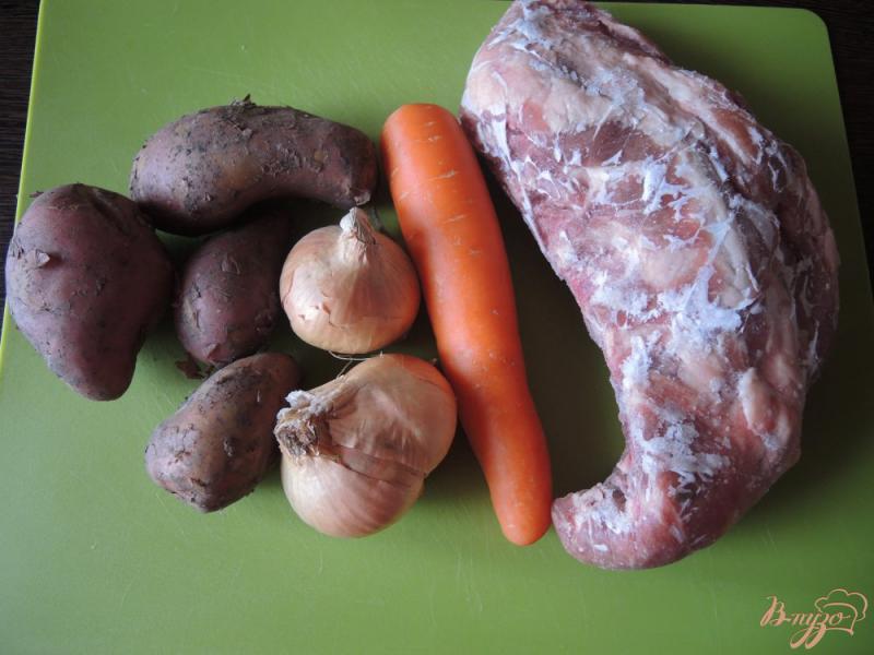 Фото приготовление рецепта: Свиные рёбрышки с картофелем в мультиварке шаг №1