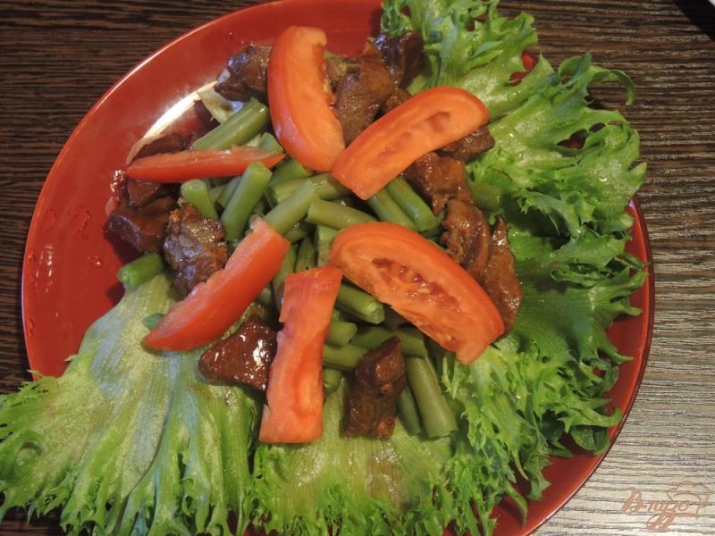 Фото приготовление рецепта: Тёплый салат с говядиной и овощами шаг №10