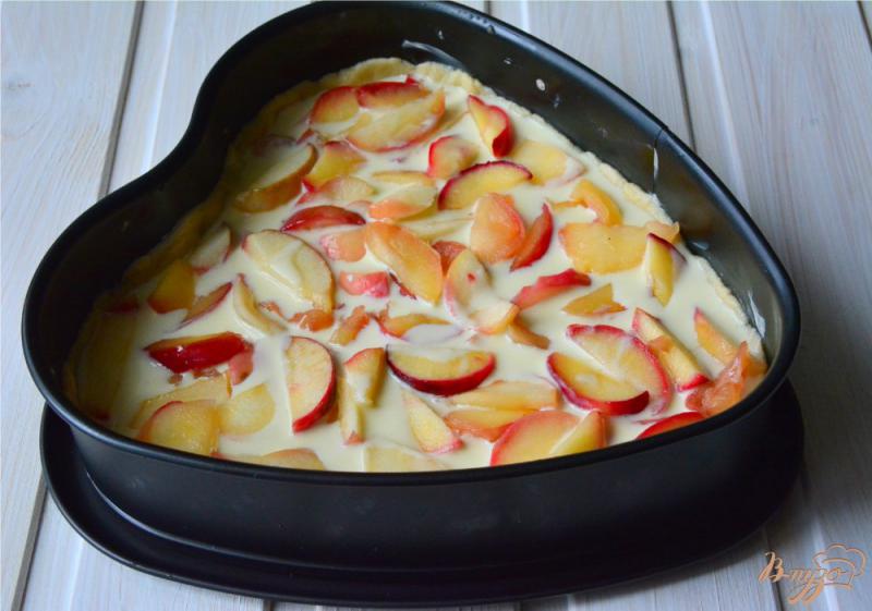 Фото приготовление рецепта: Пирог с яблоками «От чистого сердца» шаг №7