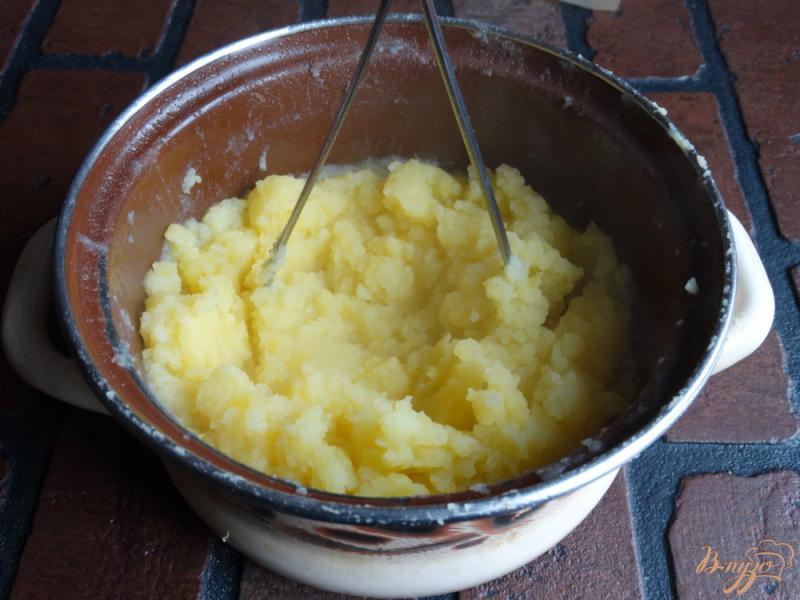 Фото приготовление рецепта: Картофельно-тыквенное пюре с шафраном шаг №6