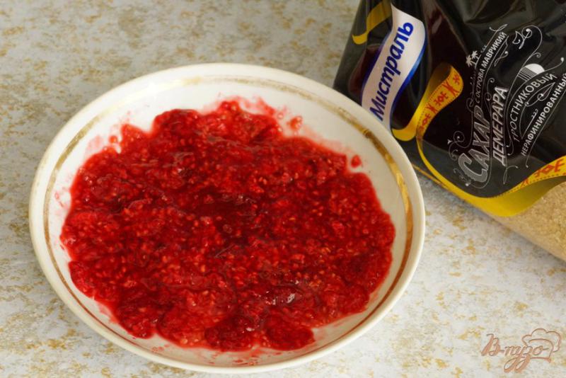 Фото приготовление рецепта: Тартар из нектарина с ягодно-бальзамической карамелью шаг №4