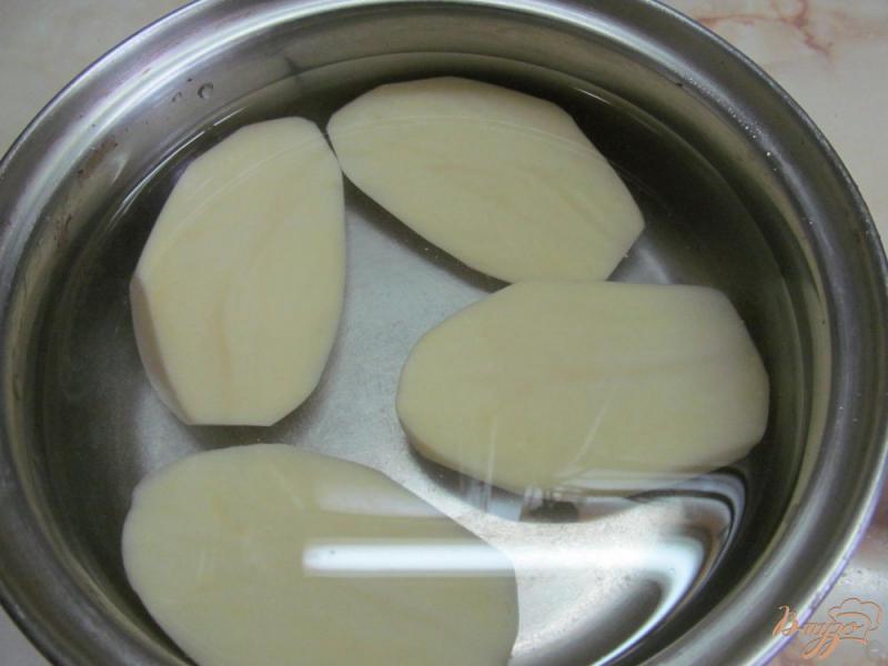 Фото приготовление рецепта: Картофель с грибами и курицей шаг №1