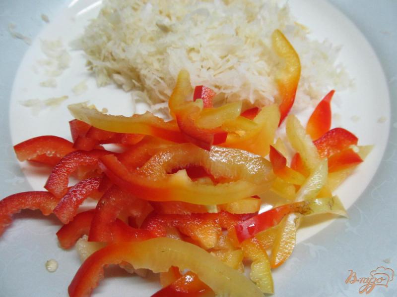 Фото приготовление рецепта: Салат из сельдерея и картофеля шаг №3