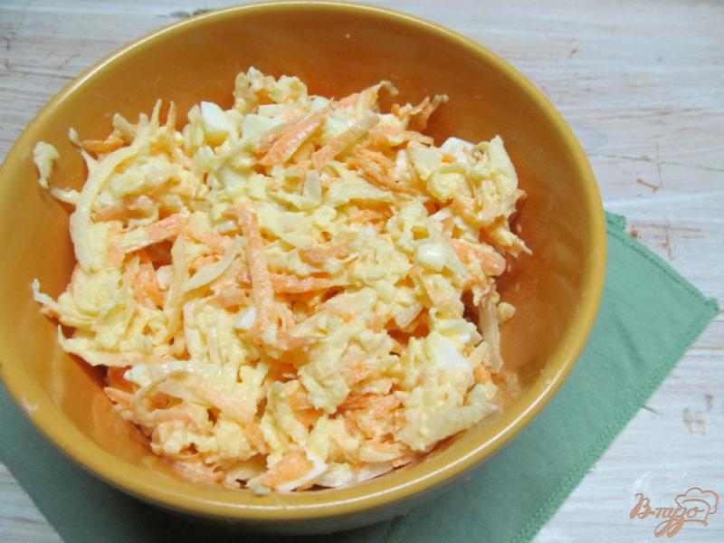 Фото приготовление рецепта: Салат из дайкона с морковью шаг №6