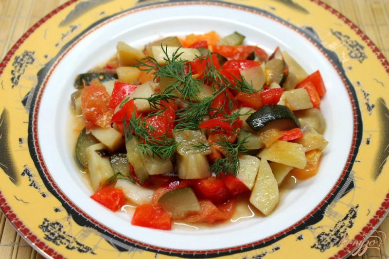 Фото приготовление рецепта: Овощное рагу с картофелем и цуккини шаг №6