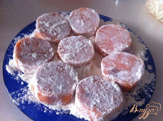 Фото приготовление рецепта: Сэндвич с лососем шаг №2