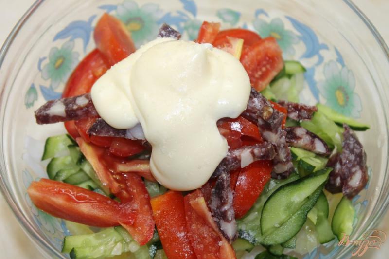 Фото приготовление рецепта: Салат с редькой и свежими овощами шаг №5