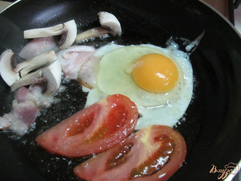 Фото приготовление рецепта: Английский завтрак шаг №3