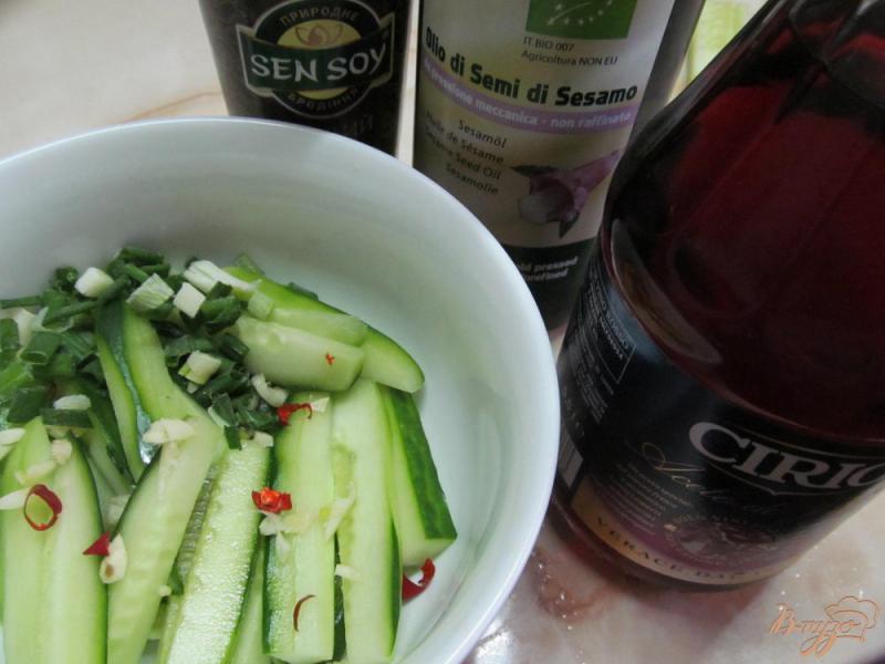 Фото приготовление рецепта: Огуречный салат по-китайски шаг №3