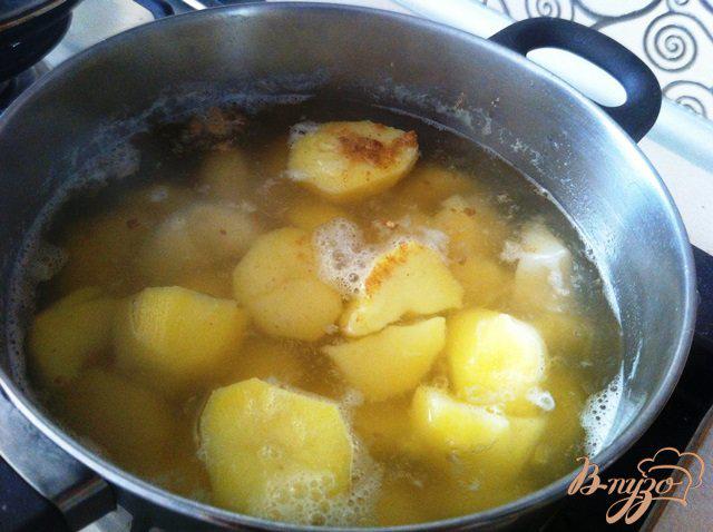 Фото приготовление рецепта: Воздушное, пряное картофельное пюре шаг №1