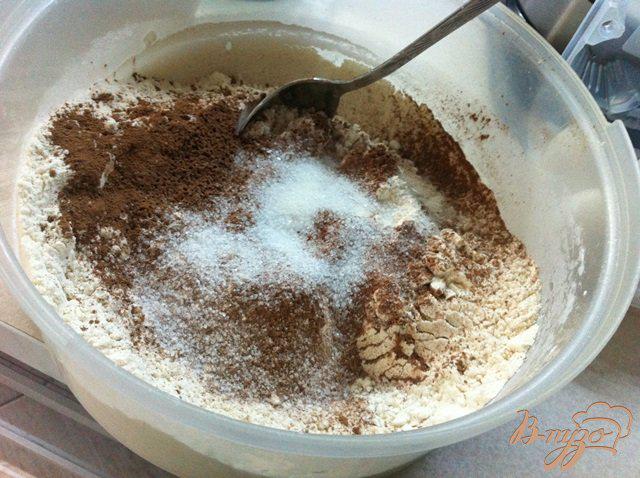 Фото приготовление рецепта: Шоколадный бисквит с пудингом шаг №1