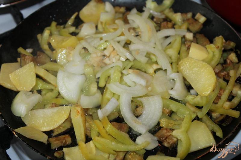 Фото приготовление рецепта: Жаренный овощной рататуй шаг №5