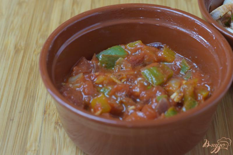 Фото приготовление рецепта: Цветная капуста и брокколи под острым соусом из перцев шаг №6