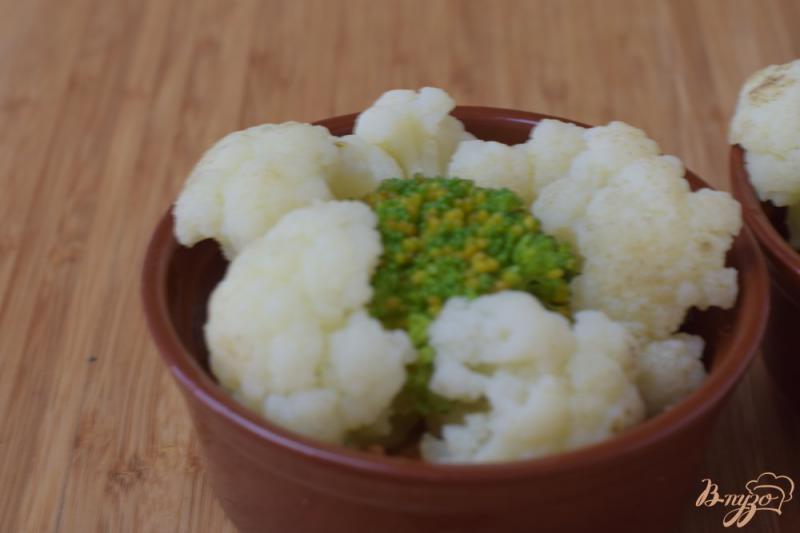 Фото приготовление рецепта: Цветная капуста и брокколи под острым соусом из перцев шаг №7