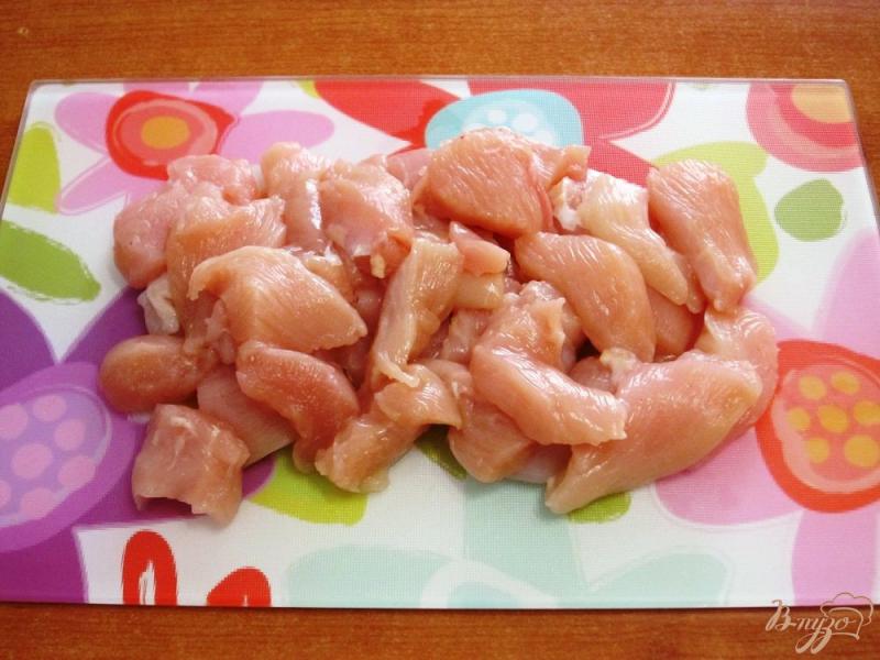 Фото приготовление рецепта: Запеканка с картофелем и куриным филе шаг №4