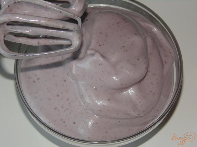 Фото приготовление рецепта: Десерт Фиолетовые облака шаг №5