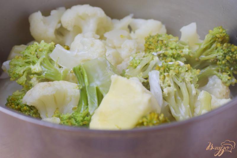 Фото приготовление рецепта: Пюре из брокколи и цветной капусты на гарнир шаг №5