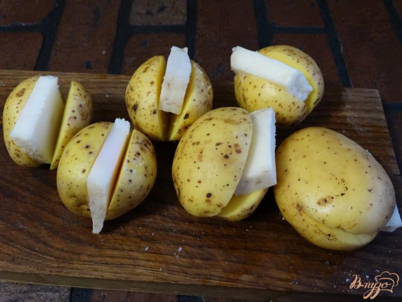 Фото приготовление рецепта: Картофель печеный с селедочным соусом шаг №3