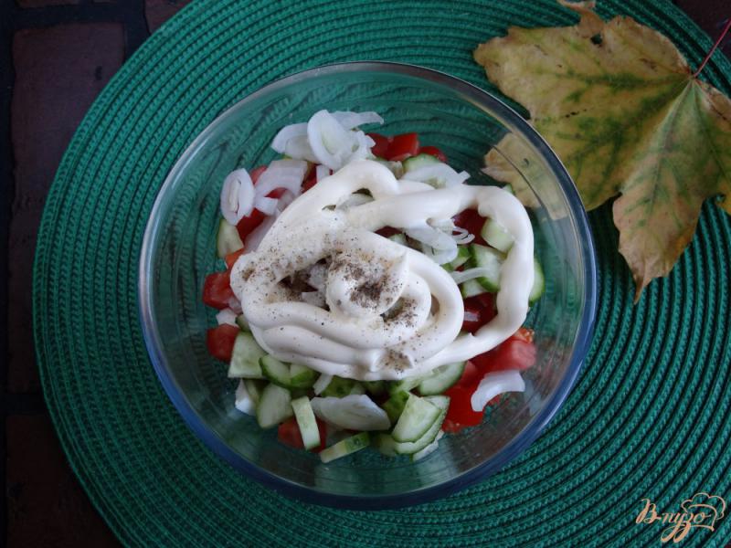 Фото приготовление рецепта: Салат с рисом и копченой колбасой шаг №7
