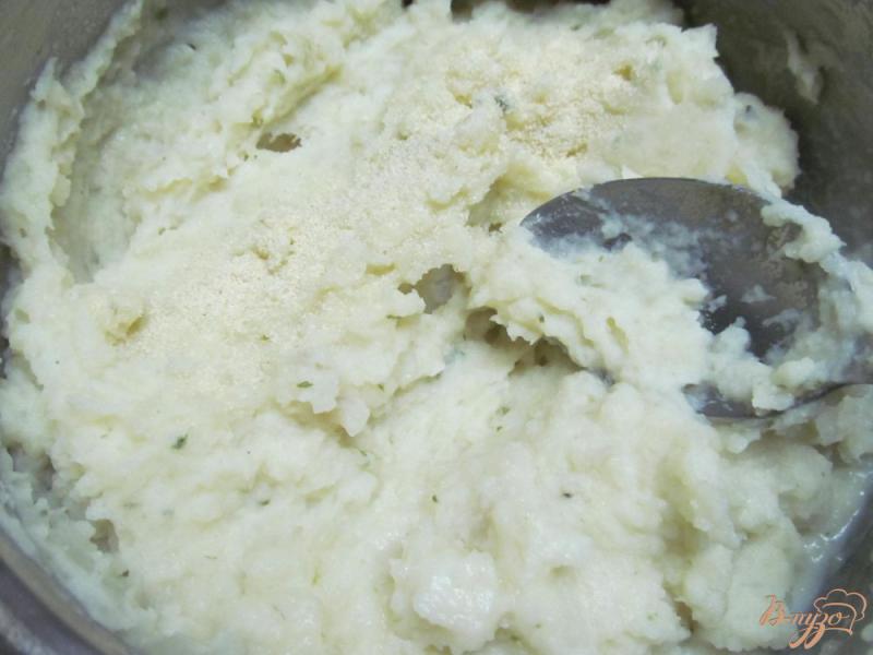 Фото приготовление рецепта: Картофельное пюре со стволом брокколи шаг №5