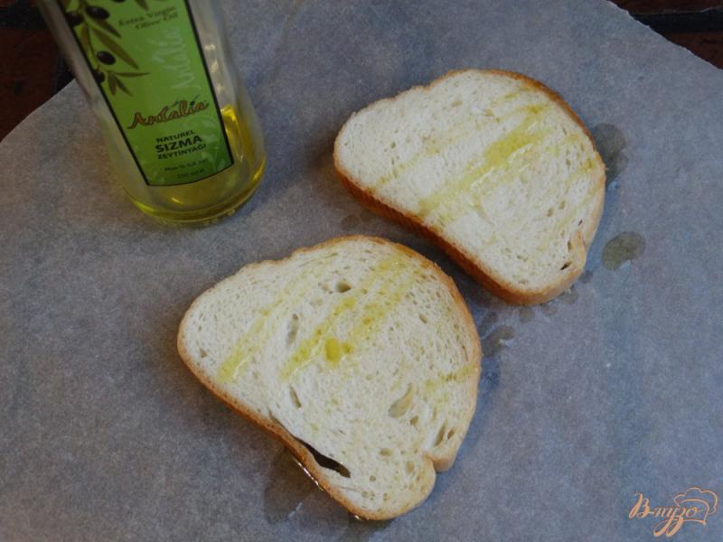 Фото приготовление рецепта: Запеченные бутерброды с курицей и инжиром шаг №2