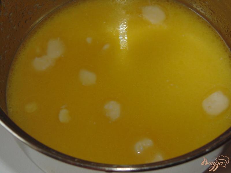 Фото приготовление рецепта: Профитроли с яичной начинкой и зеленью шаг №2
