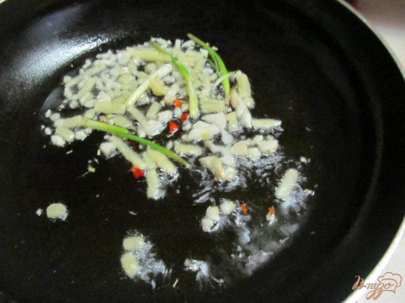 Фото приготовление рецепта: Фасоль приготовленная по-китайски шаг №3