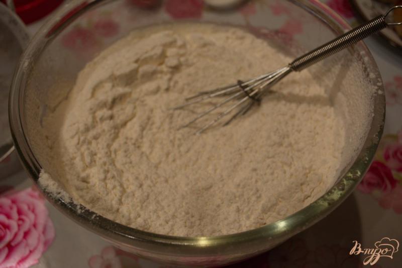 Фото приготовление рецепта: Блинчики румяные с сырным припеком шаг №2