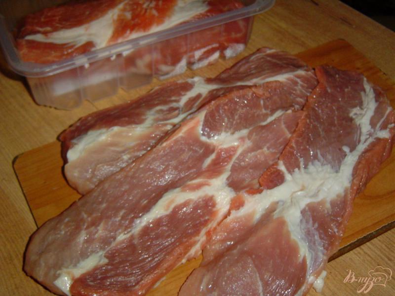 Фото приготовление рецепта: Гуляш из свинины со сметанной подливой шаг №1