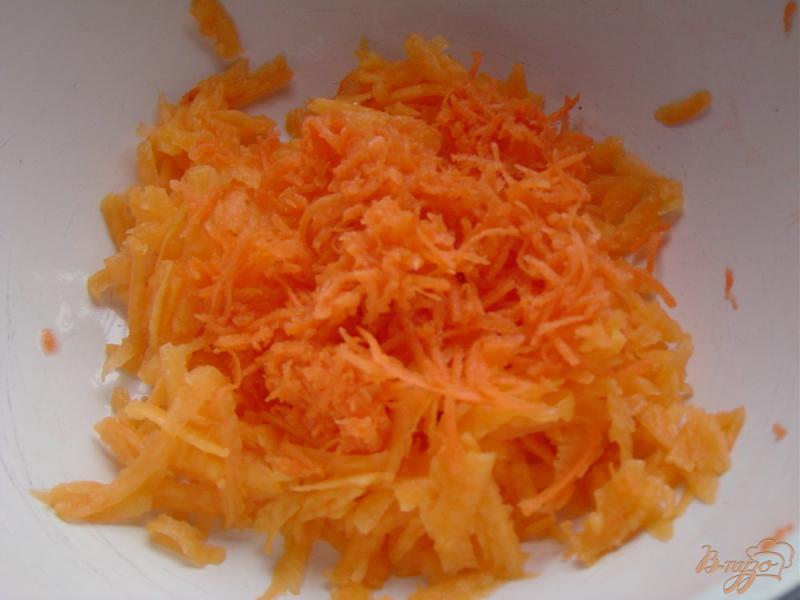 Фото приготовление рецепта: Салат «Оранжевое настроение» шаг №3