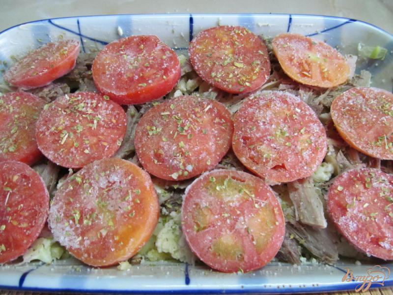Фото приготовление рецепта: Запеканка из пшенной каши с мясом грибами и цветной капусты шаг №7
