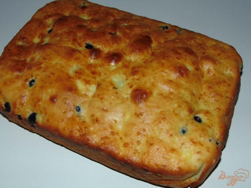 Фото приготовление рецепта: Творожный пирог с черной смородиной шаг №7